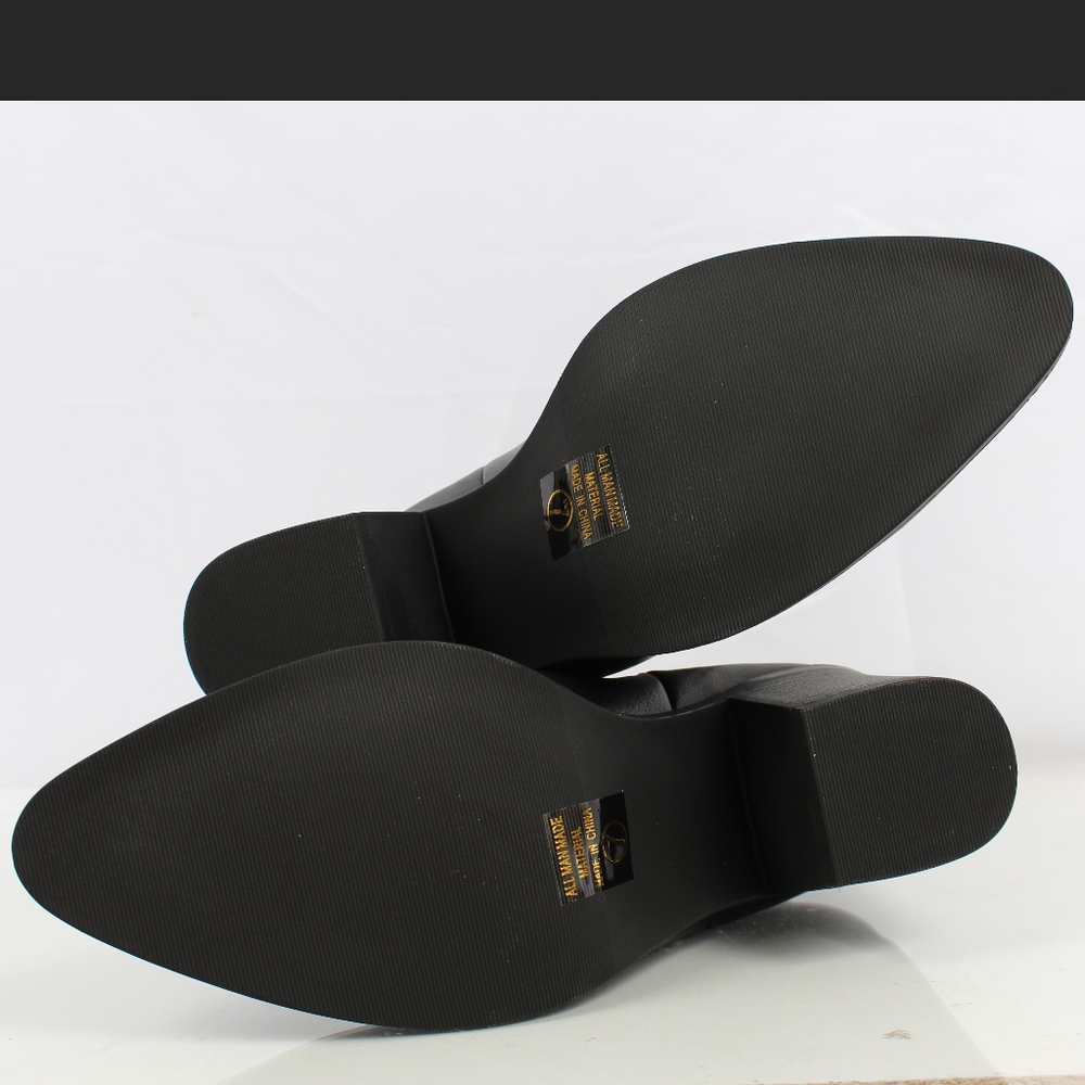 Size 5.5 Black Faux Leather Almond Toe Pull On Ank - Picture 6 of 8